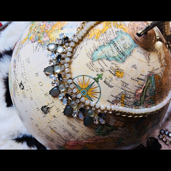 LOFT Jewelry - ✈️ LOFT necklace